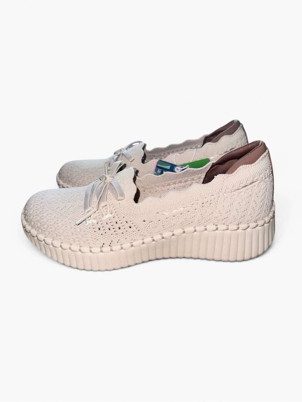 Skechers Wilshire Blvd Knit Sail slip-on casual loafers shoes size 7  off white